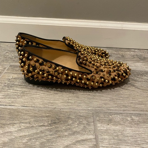 Authentic and in good condition. Comes with the dust bag - Picture 2 of 4